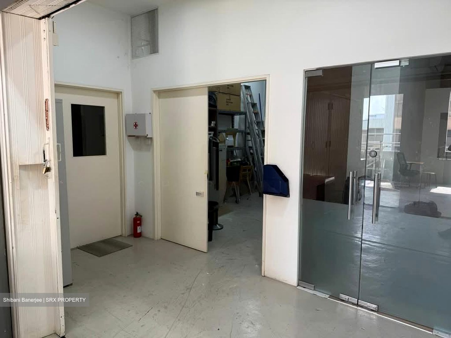 Guan Hua Warehouse Building (D13), Factory #527250441